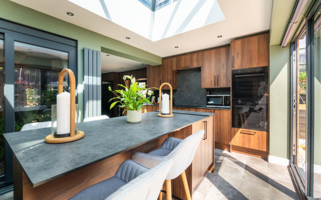 Hamilton Avenue, Halesowen, B62 8SJ - More