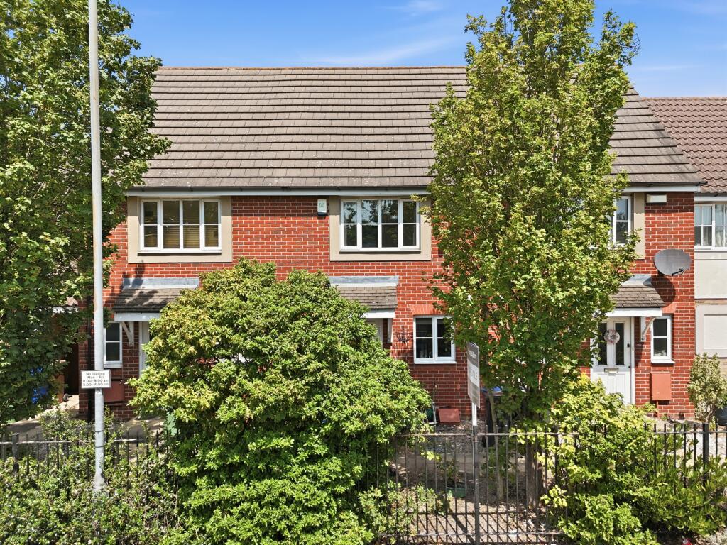 Main image of property: MAYFLOWER ROAD, Chafford Hundred, Grays
