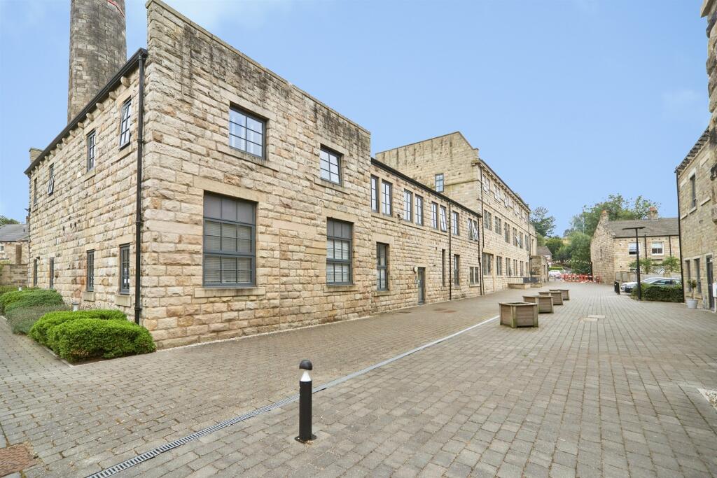 Main image of property: Dyehouse Walk, Yeadon, Leeds