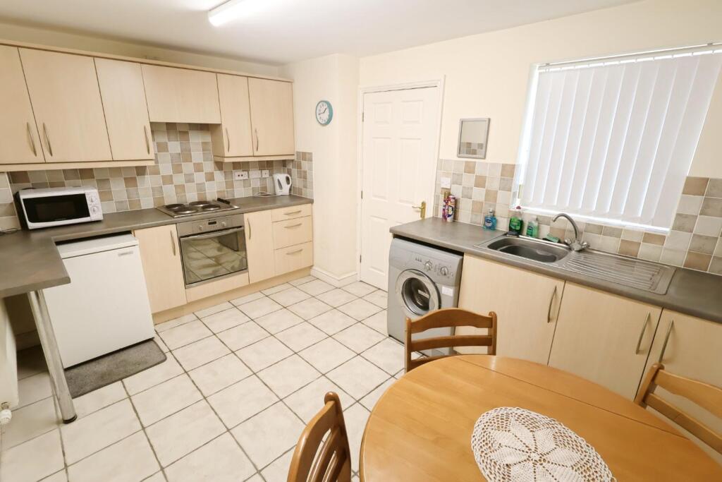 Trem Y Mynydd, Rhosllanerchrugog, Wrexham photo 3