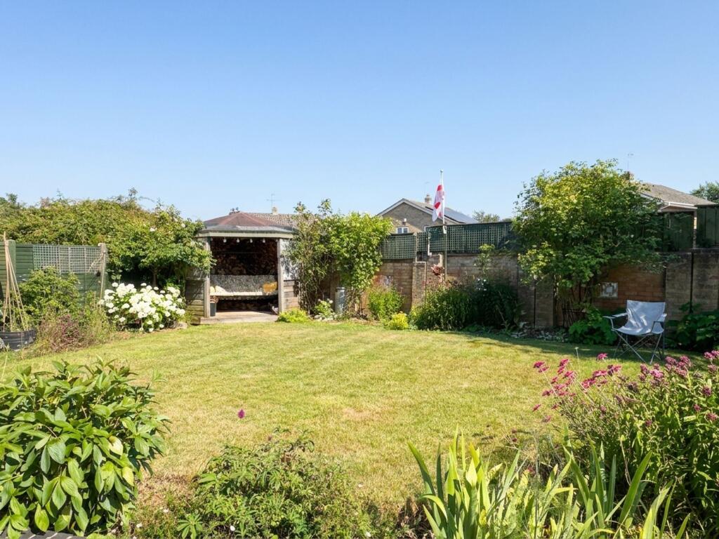 Kingfisher Road, Chipping Sodbury, BS37 photo 3