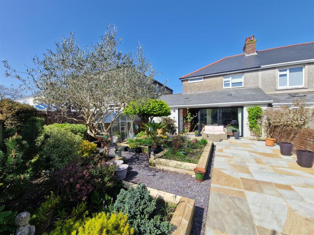 House in Porthcawl - View 2