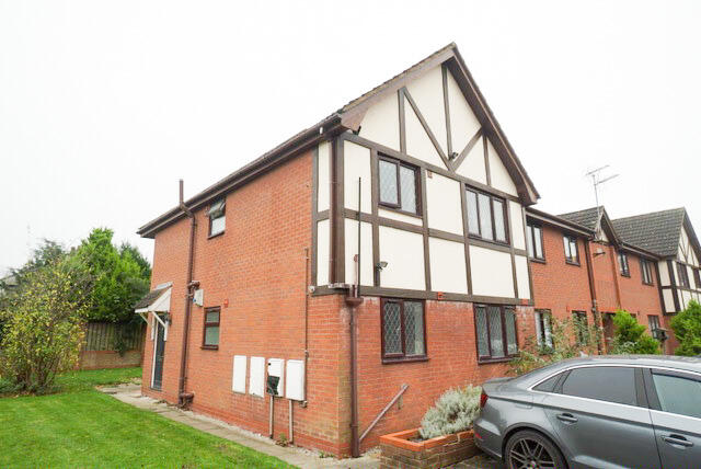 Main image of property: High Street, CH4