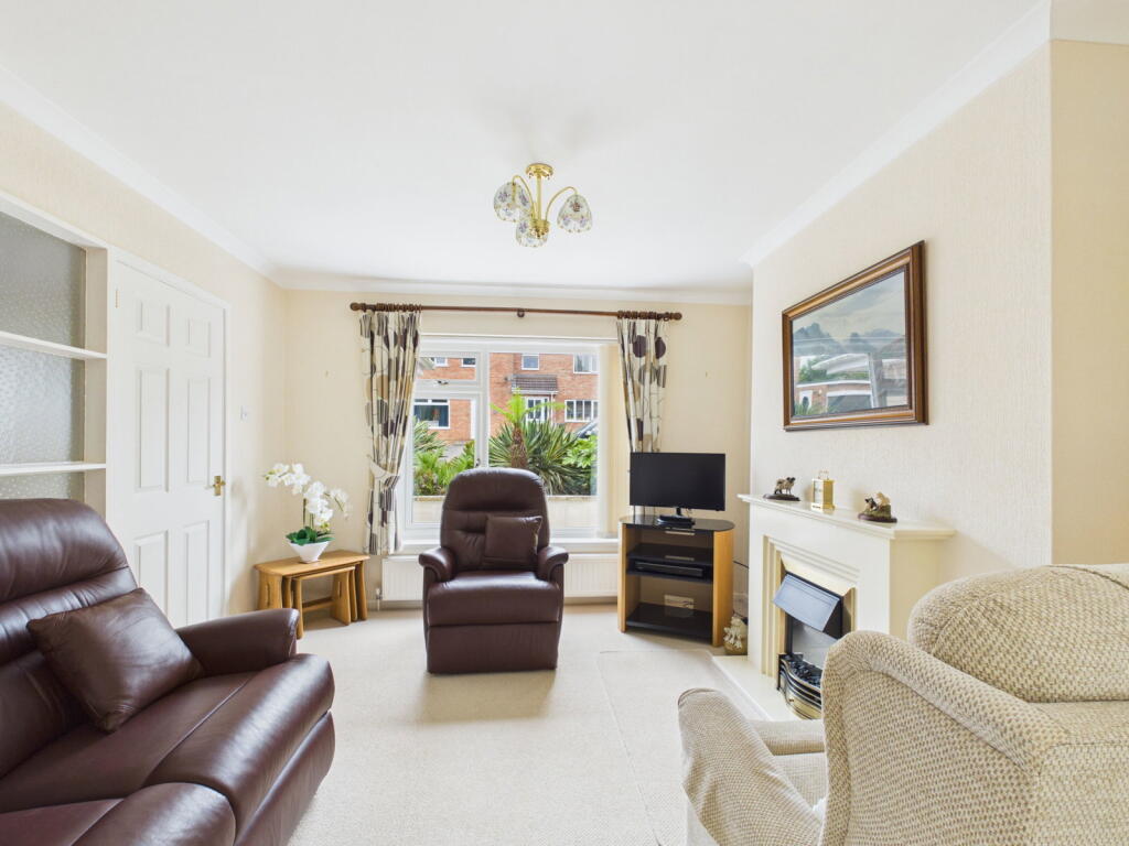 Slade Close, Ottery St. Mary, EX11 1SY photo 3