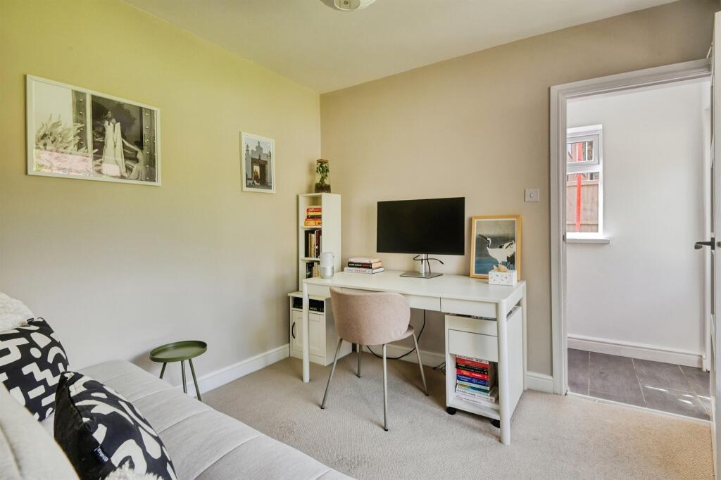 House in Birmingham, West Midlands - View 5