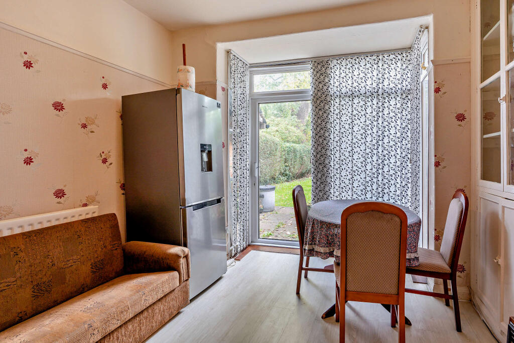 Brunswick Gardens, Birmingham, B21 photo 4