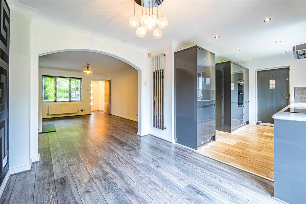 House in Dacorum, Nash Mills - View 4