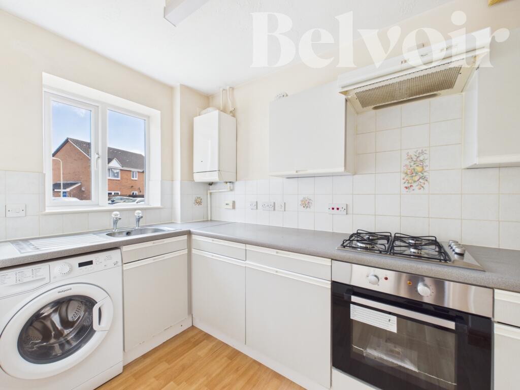 House in Basingstoke and Deane, Basingstoke - More
