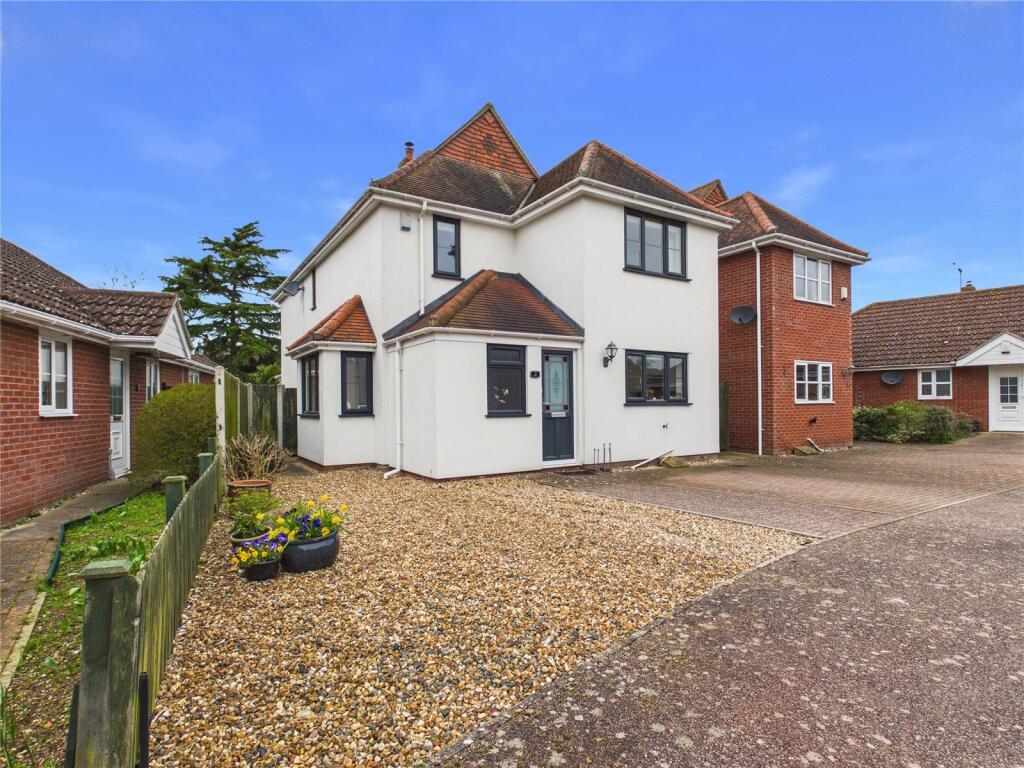 3-bed detached on Blossom Mews, Empress Drive, West Mersea, Colchester, CO5, £525,000