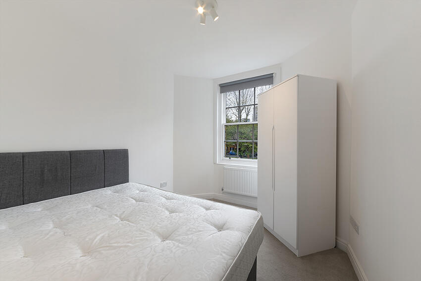 Apartment in London - View 5