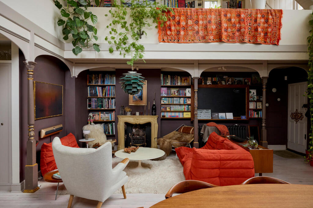House in London - View 2
