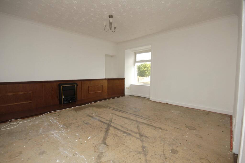 Avenue Street, Stewarton, East Ayrshire photo 3