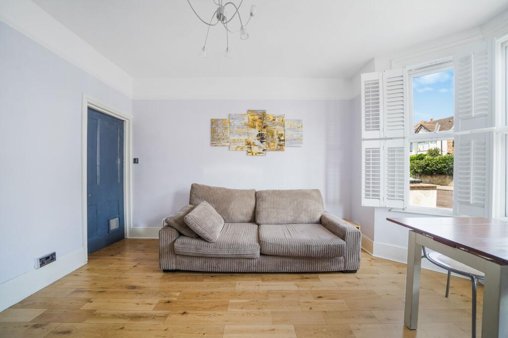 Apartment in London, Thornton Heath - View 4