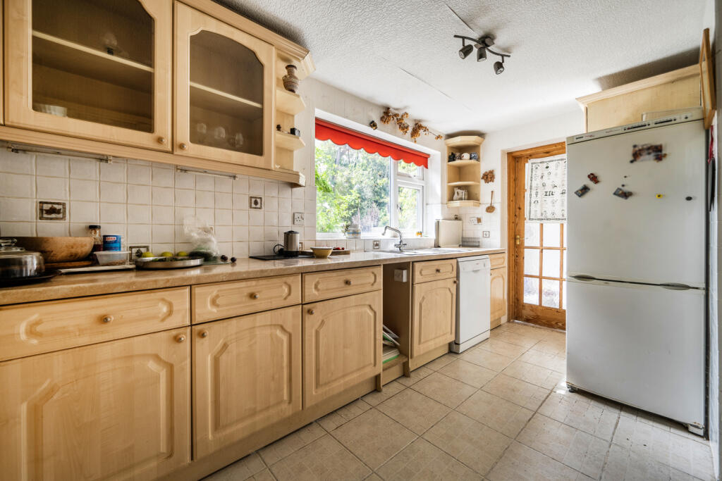House in Slough - View 5