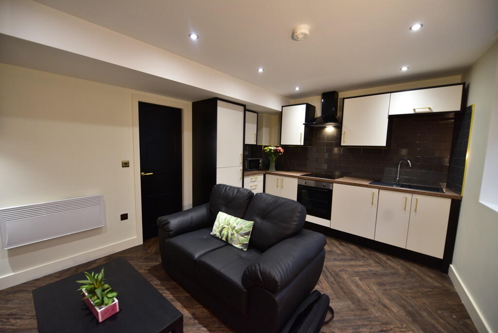 Apartment in Leeds - More