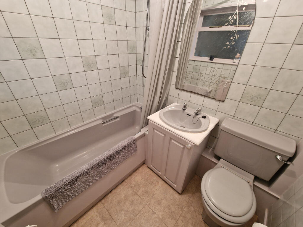 Additional image 7 of St. Michaels Avenue, Yeovil, Somerset, BA21 4LD