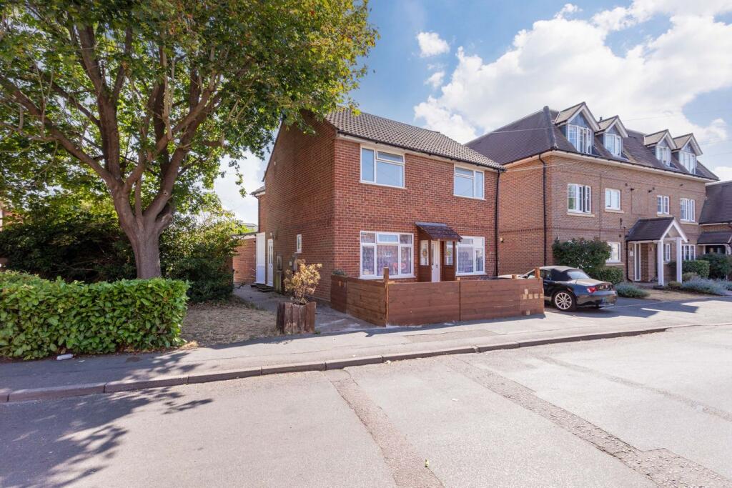 Main image of property: North Town Road, Maidenhead, SL6