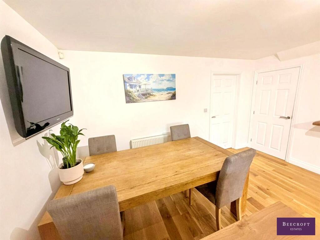 House in Sheffield - View 4