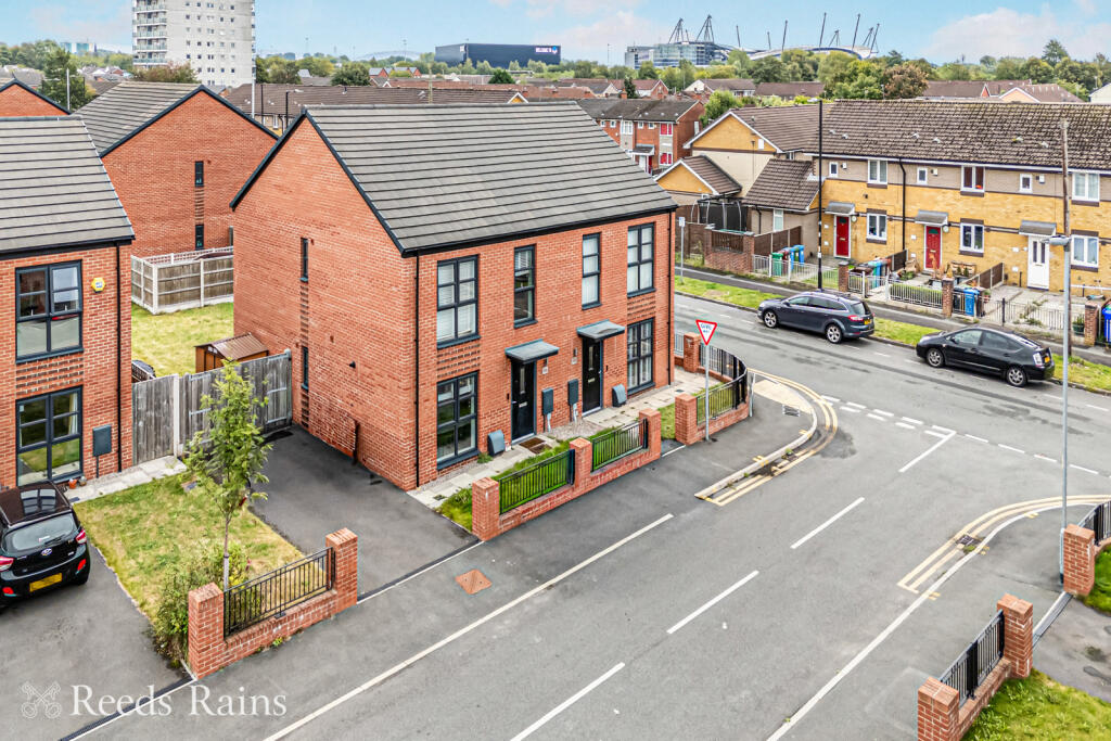 Main image of property: Bourdon Street, Manchester, M40