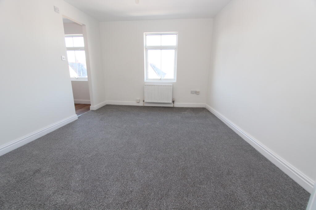 Apartment in Reading - View 3