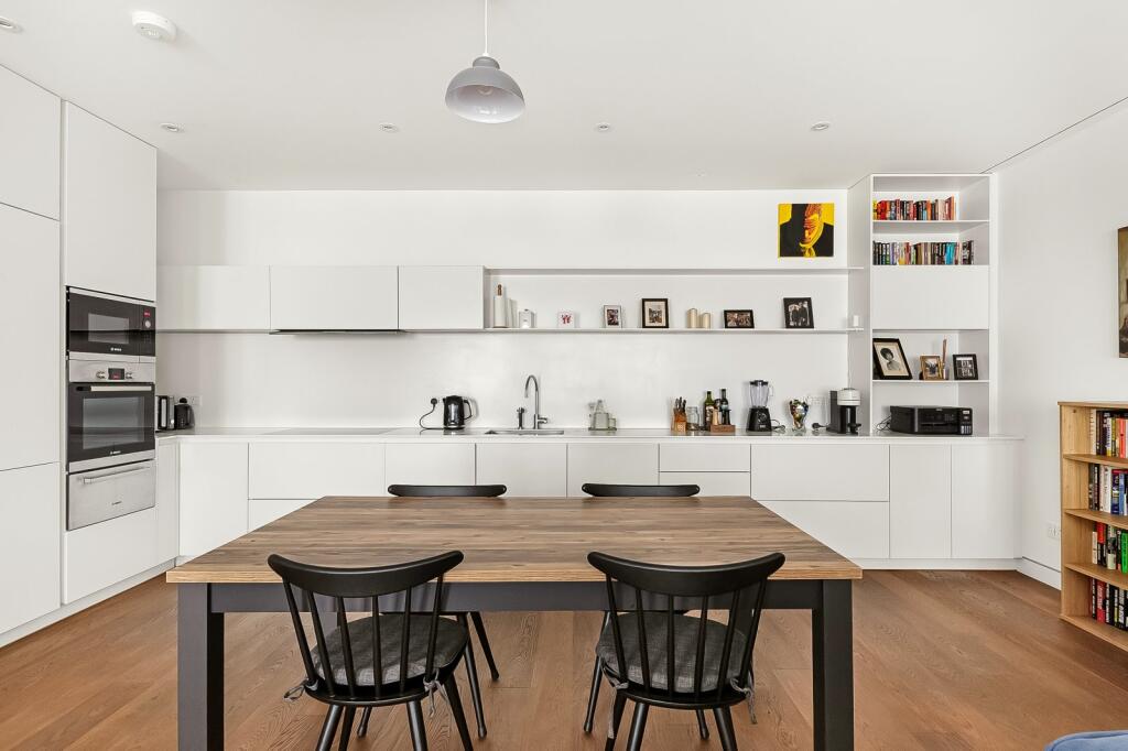 House in London - View 4