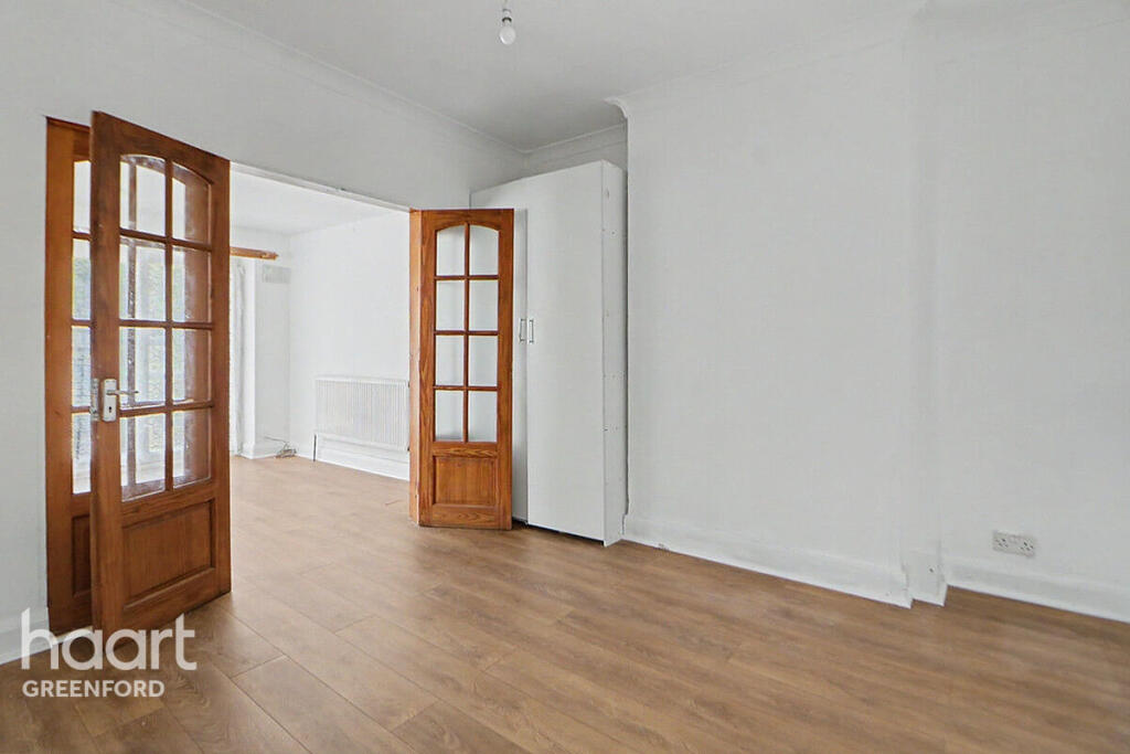 House in Southall - View 3
