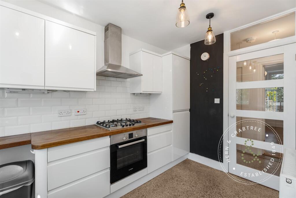 Apartment in Cardiff, Canton - View 5