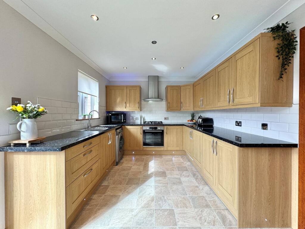 House in Drongan, East Ayrshire - View 5