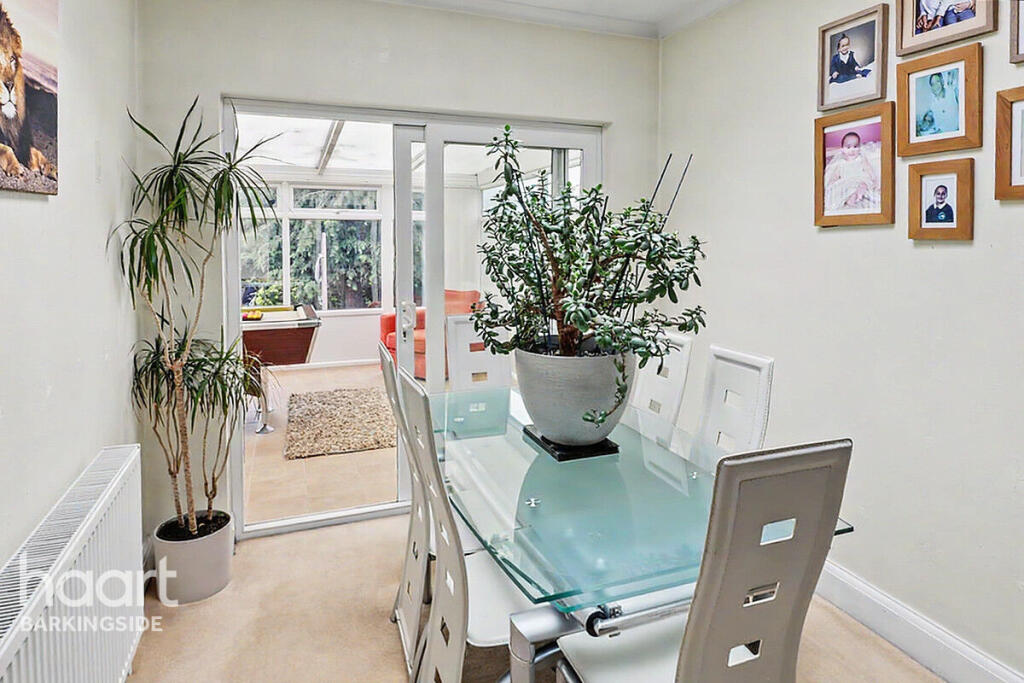 4-bed terraced on Bawdsey Avenue, Newbury Park, £700,000