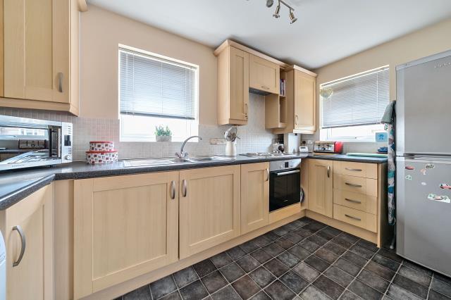 Arbor House, Newbury - View 3