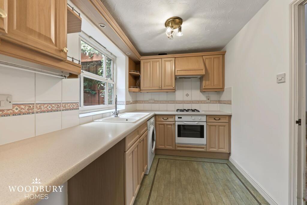 Seymour Close, Loughton, IG10 photo 3