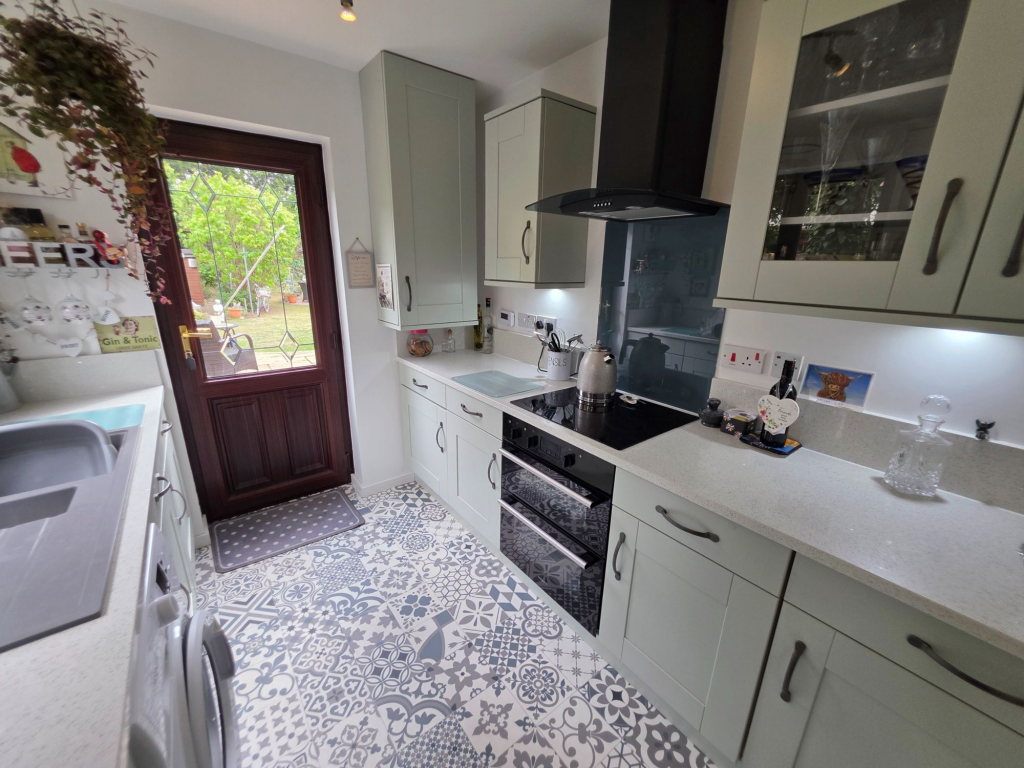 House in Doncaster, Bessacarr Grange, Cantley - View 2