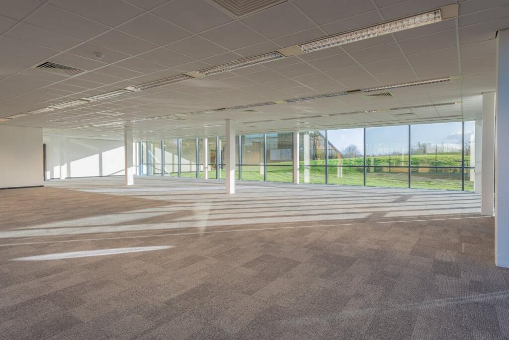 140 Windmill Hill BP Swindon12.jpg