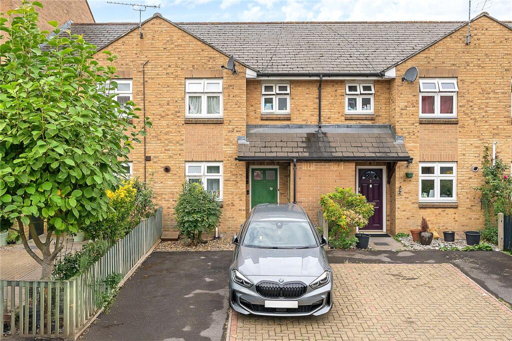 Main image of property: Estoria Close, London, SW2