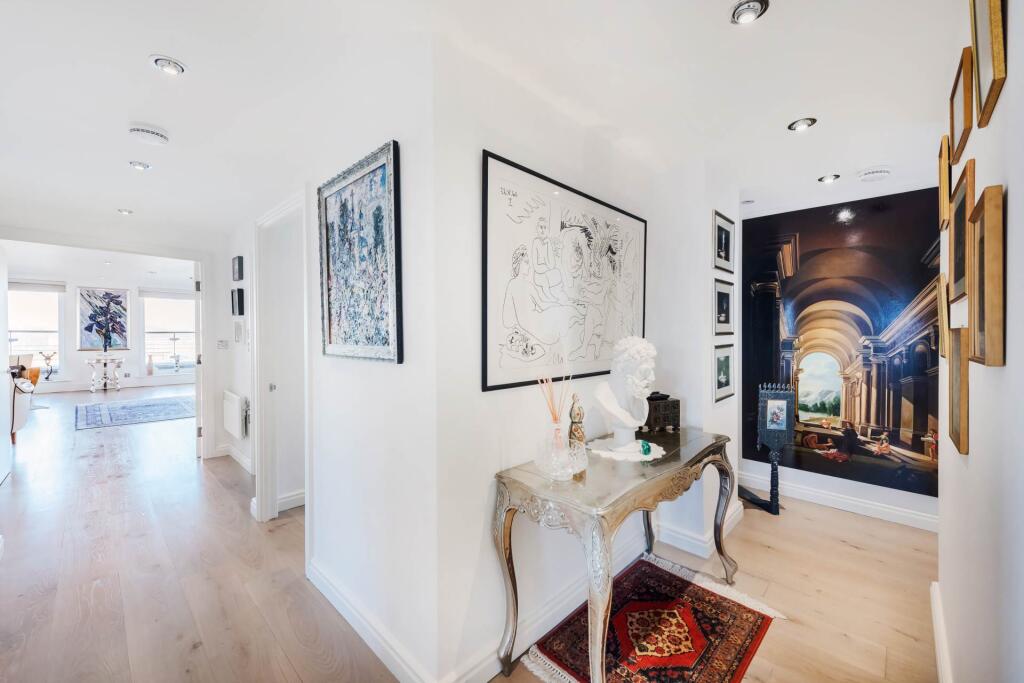 Apartment in London - View 5