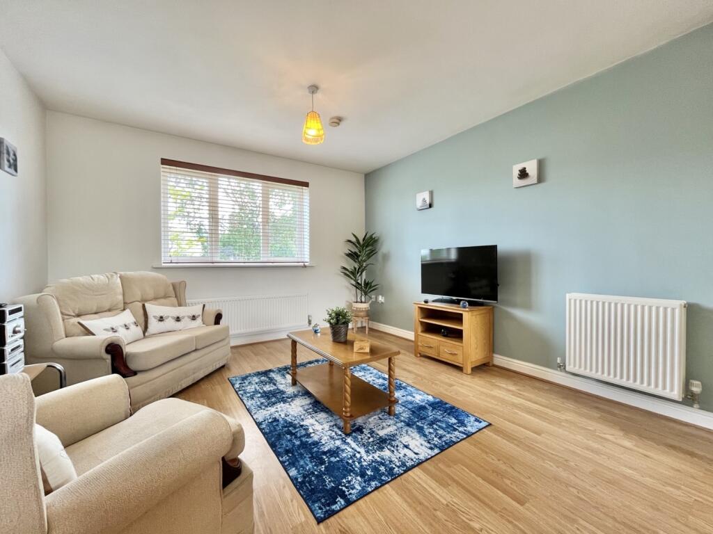 Apartment in Wolverhampton, West Midlands - View 3