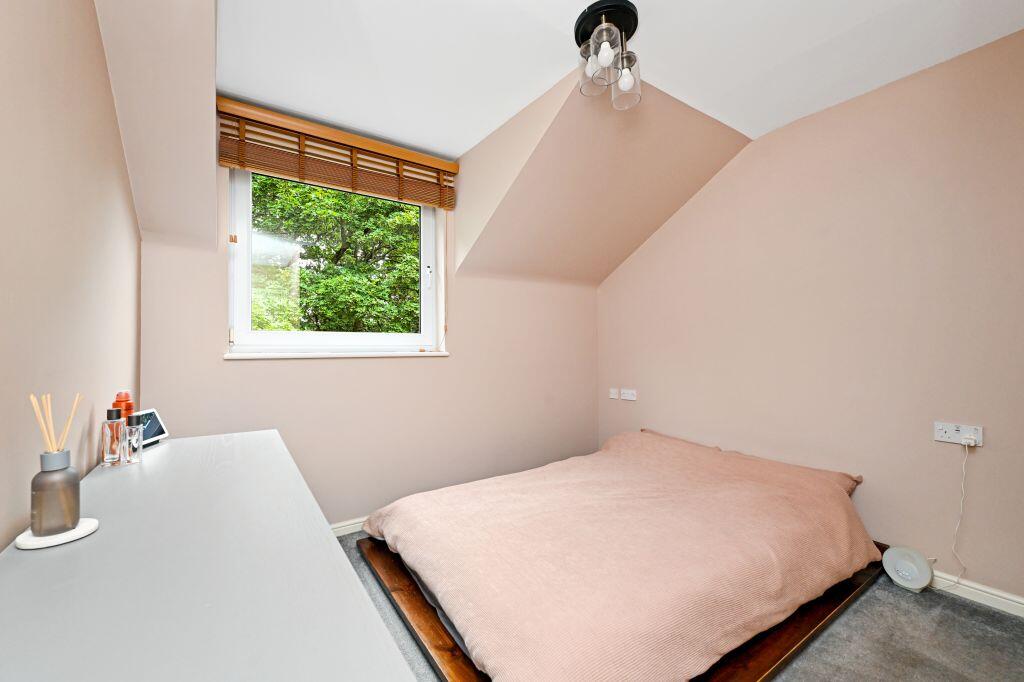 Apartment in Edinburgh - More