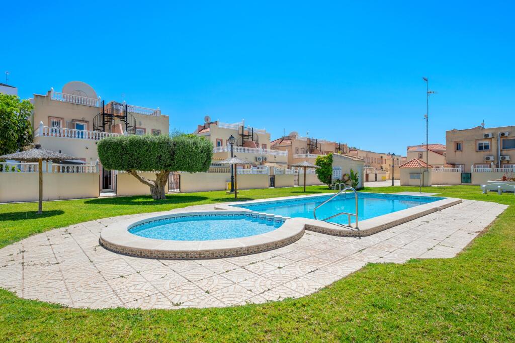 Main image of property: Valencia, Alicante, La Zenia