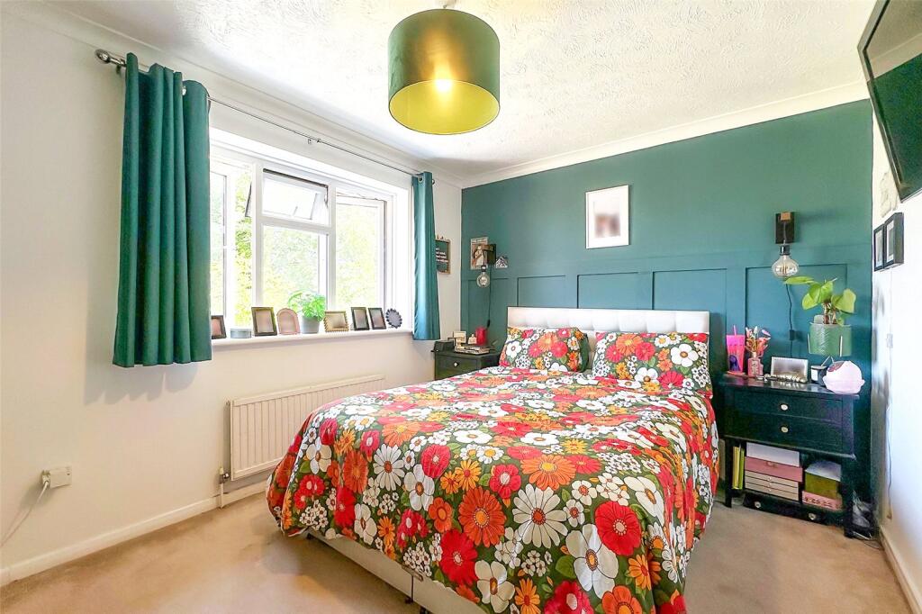 Guildford Road, Rustington, Littlehampton, West Sussex photo 5