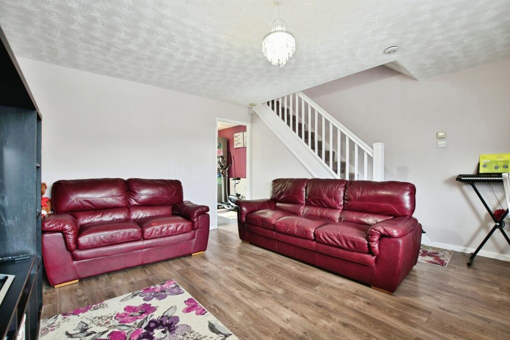 Pochard Drive, Broadheath, Altrincham, WA14 photo 3