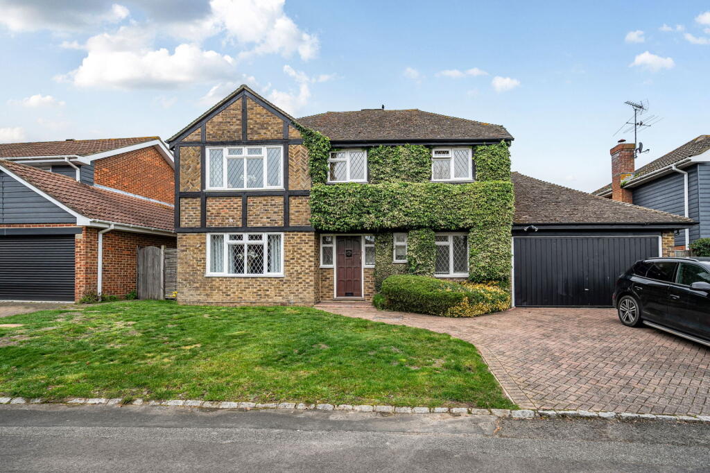 4-bed detached on Puttenham Road, Chineham, £750,000