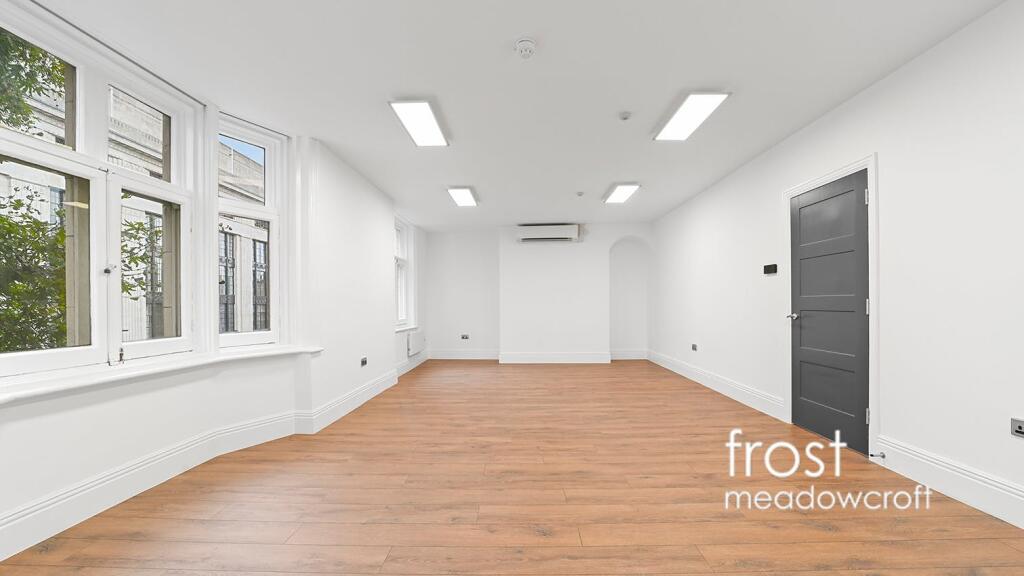 94 Kensington High Street W8 office 10.jpg