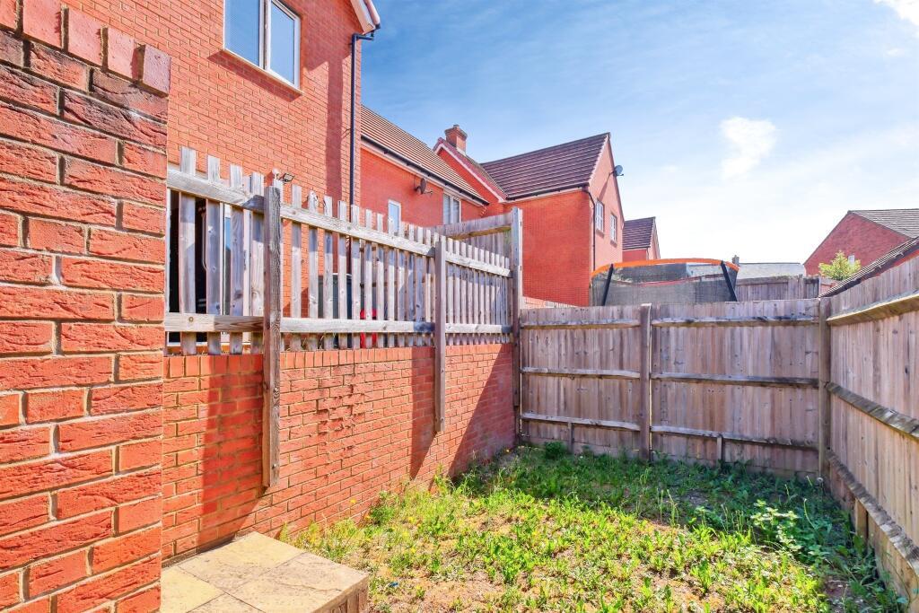 House in Salisbury - View 3