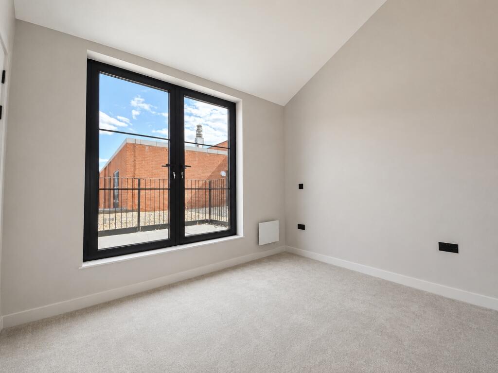 Apartment in Birmingham - View 5