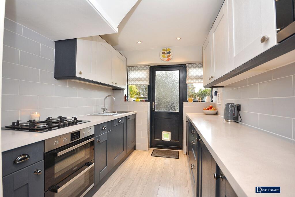 Orchard Avenue, Rainham, RM13 - View 3