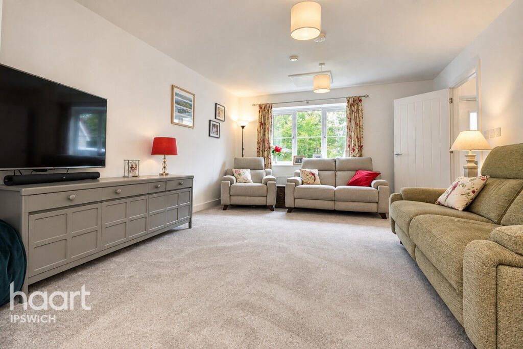 House in Ipswich - View 2