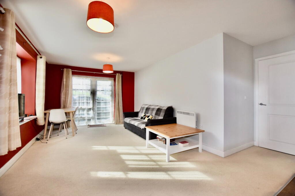 Apartment in Guildford - View 5