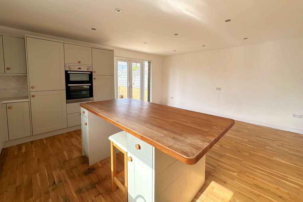House in Fareham, Hampshire - More
