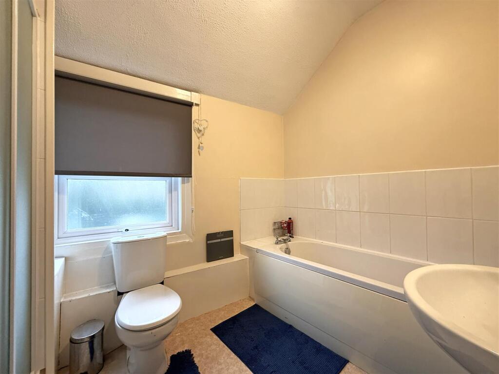 House in Shrewsbury, Shropshire - More