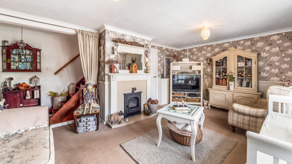 House in Worcester - More